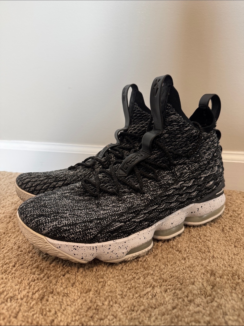 Lebron 15 - Ashe (size 12)